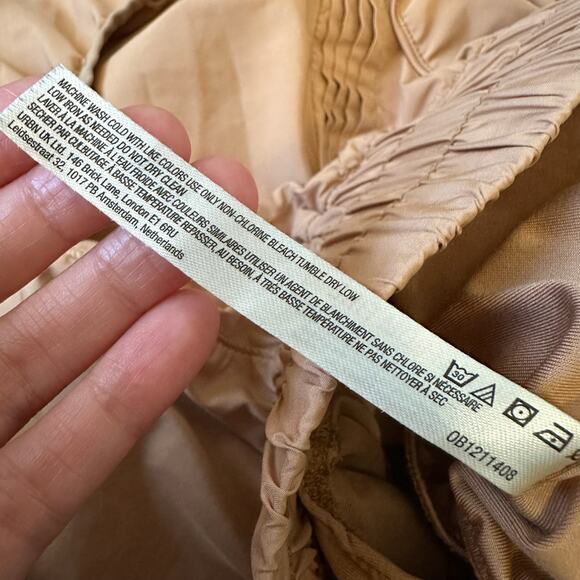 FREE PEOPLE MOVEMENT Get Your Flirt On Shorts Tan High Rise Training - Picture 8 of 9